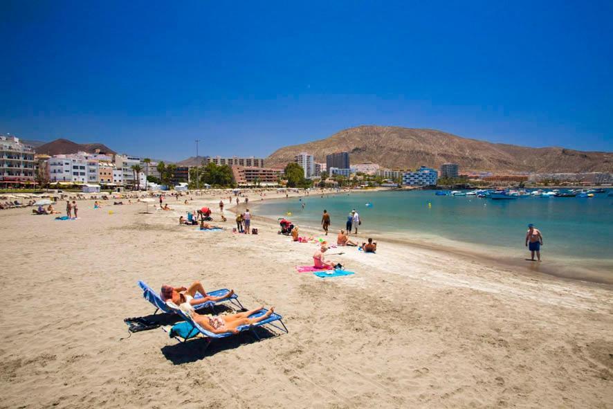 Ventura Next To The Beach Арона Экстерьер фото